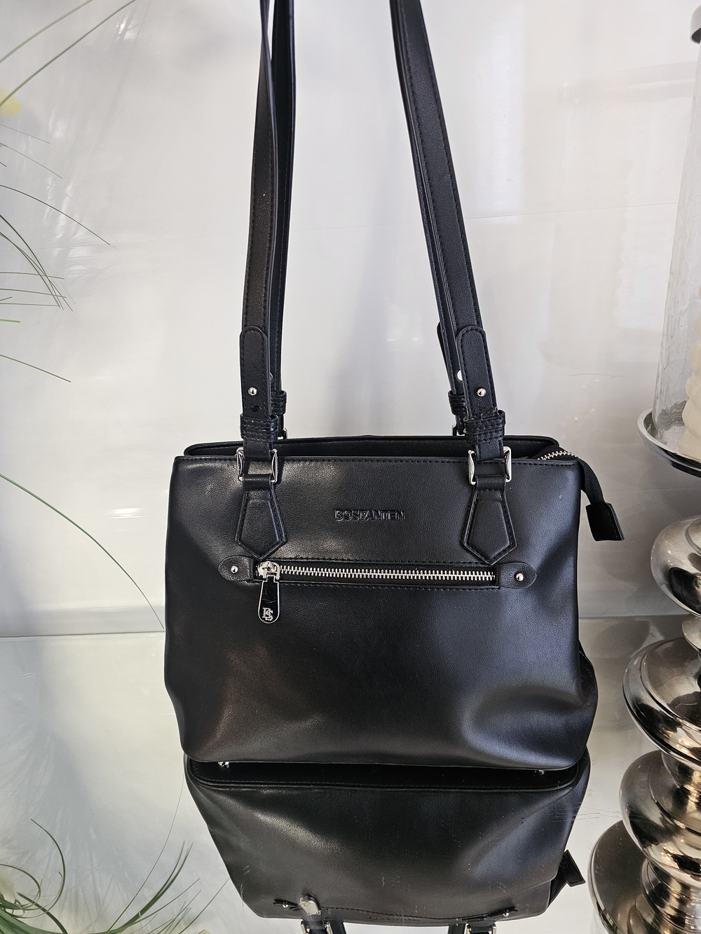 Bostanten Black Leather Shoulder Bag with Front Zip Pocket
